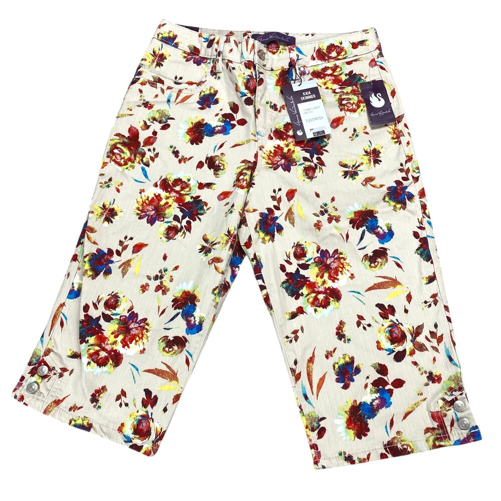 Gloria Vanderbilt Cream Floral Cropped Capris with Multicolor Print